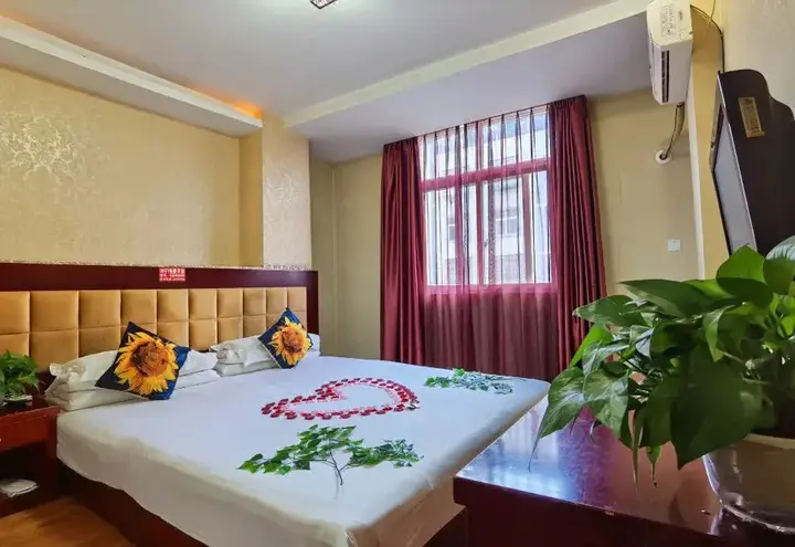 Сичан: Donghao Hotel (Xichang tourism distribution center store)(东浩酒店(西昌旅游集散中心店))