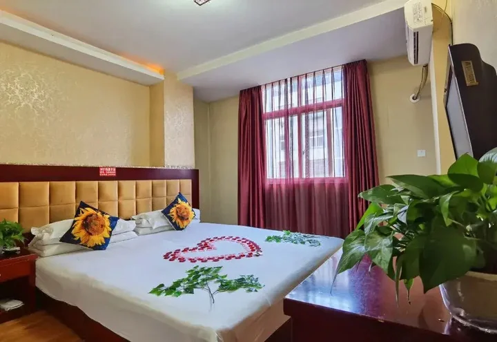 Сичан: Donghao Hotel (Xichang tourism distribution center store)(东浩酒店(西昌旅游集散中心店))