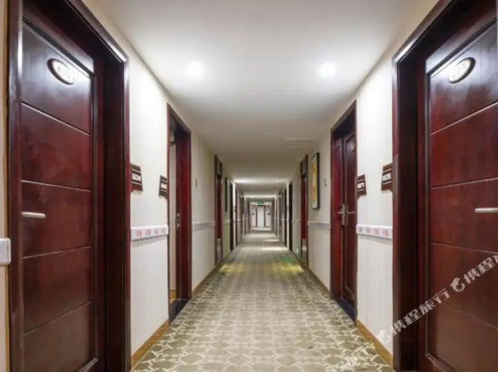Хойчжоу: Shunyi Hotel
