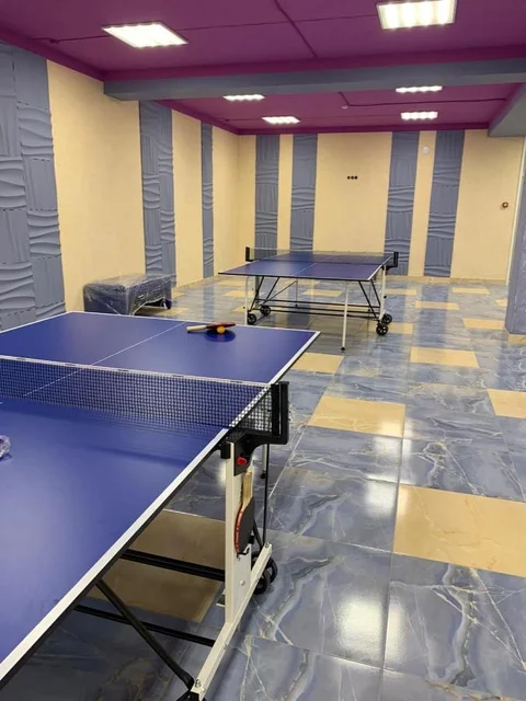 Агой: Отель Ревю