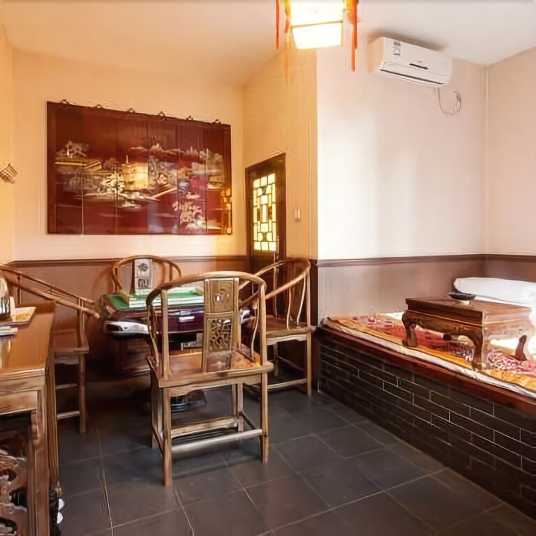 Цзиньчжун: Ziqi Wenge Hotel