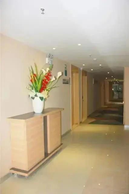 Ичан: City Convenience Hotel Yichang Wuyi Square