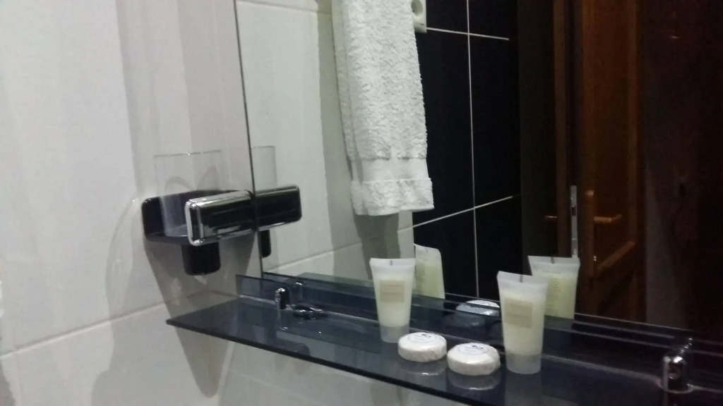 Тбилиси: Metekhi hotel
