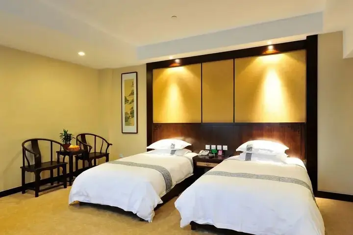 Ханчжоу: Qiandaohu Sweetome Vacation Hotel (Dawn Erdu)
