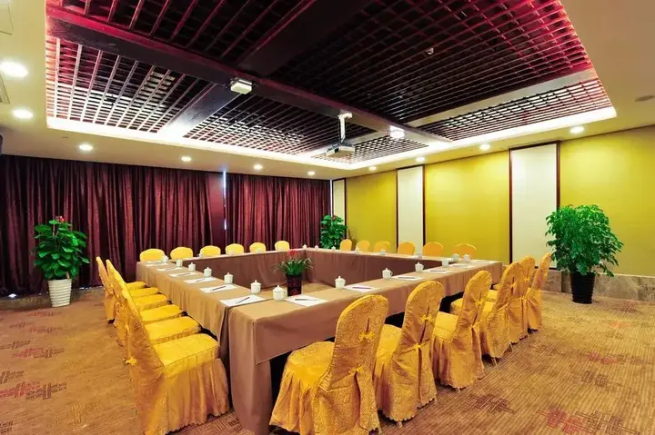 Ханчжоу: Qiandaohu Sweetome Vacation Hotel (Dawn Erdu)
