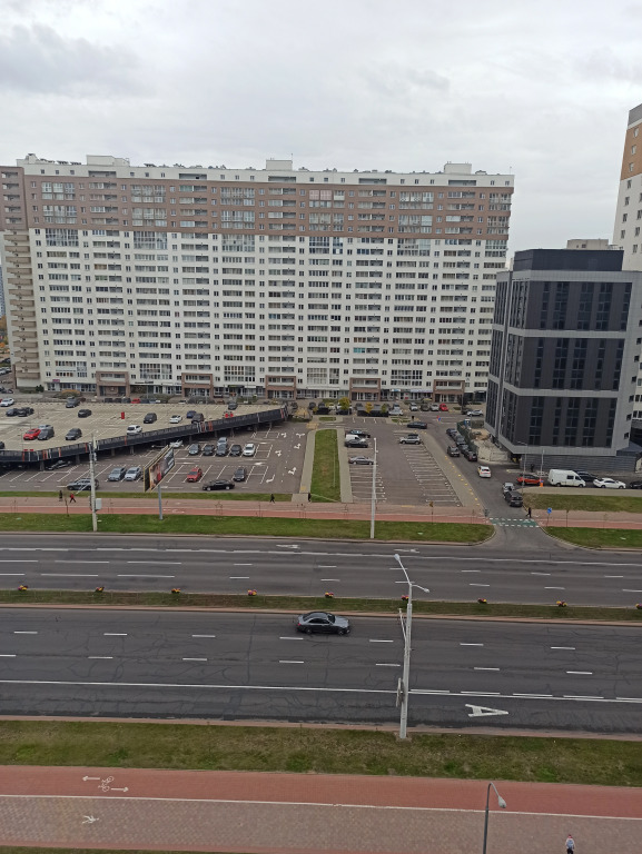 Минск: Квартира Двухкомнатная в центре Минска на сутки/недели/месяцы 2 лоджии