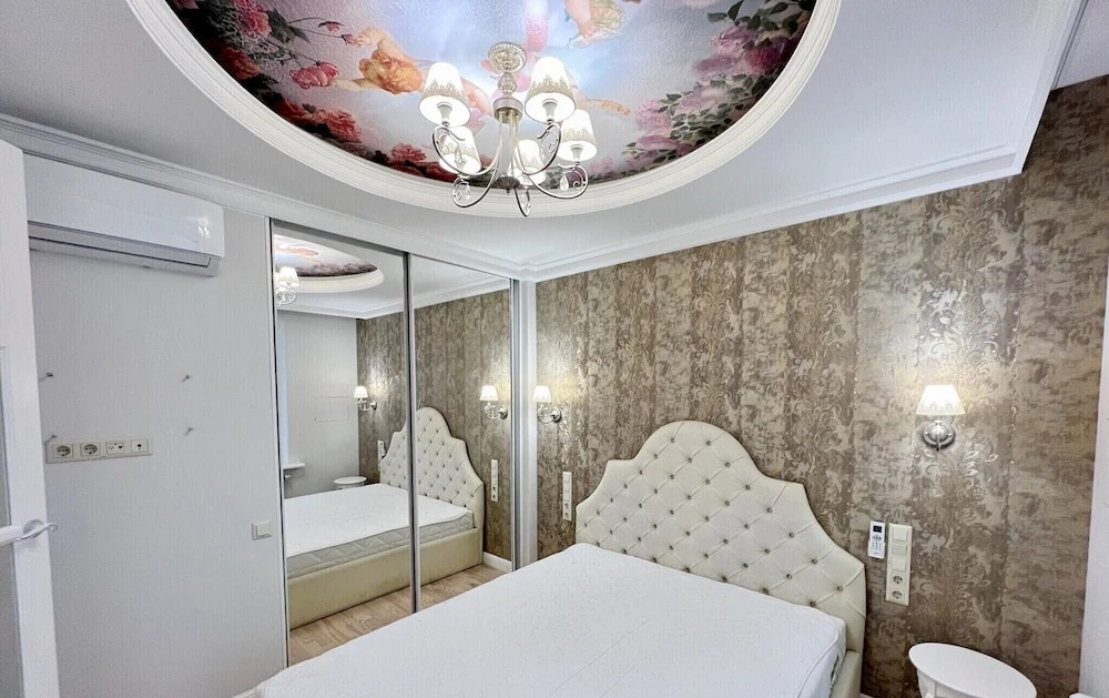 Минск: 4-bed designer apartments at DanaMall