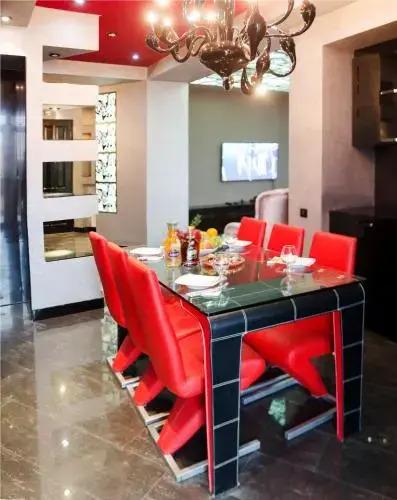 Ереван: ARMT Penthouse near Republic Square