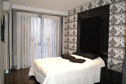 Ереван: ARMT Penthouse near Republic Square