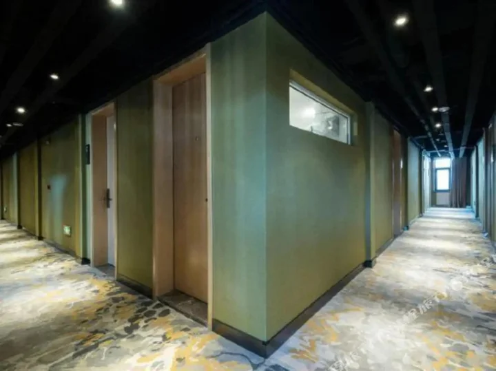 Шэньян: Super 8 Hotel Shenyang Wu Ai