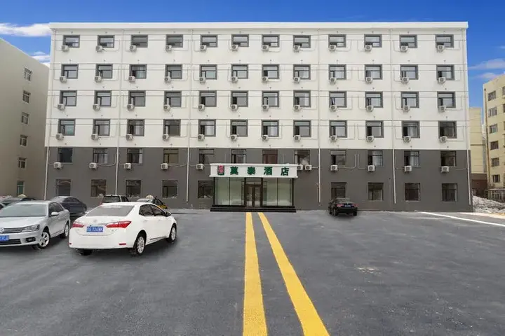 Харбин: Motel  (Harbin Convention and Exhibition Center Zhujiang Road)