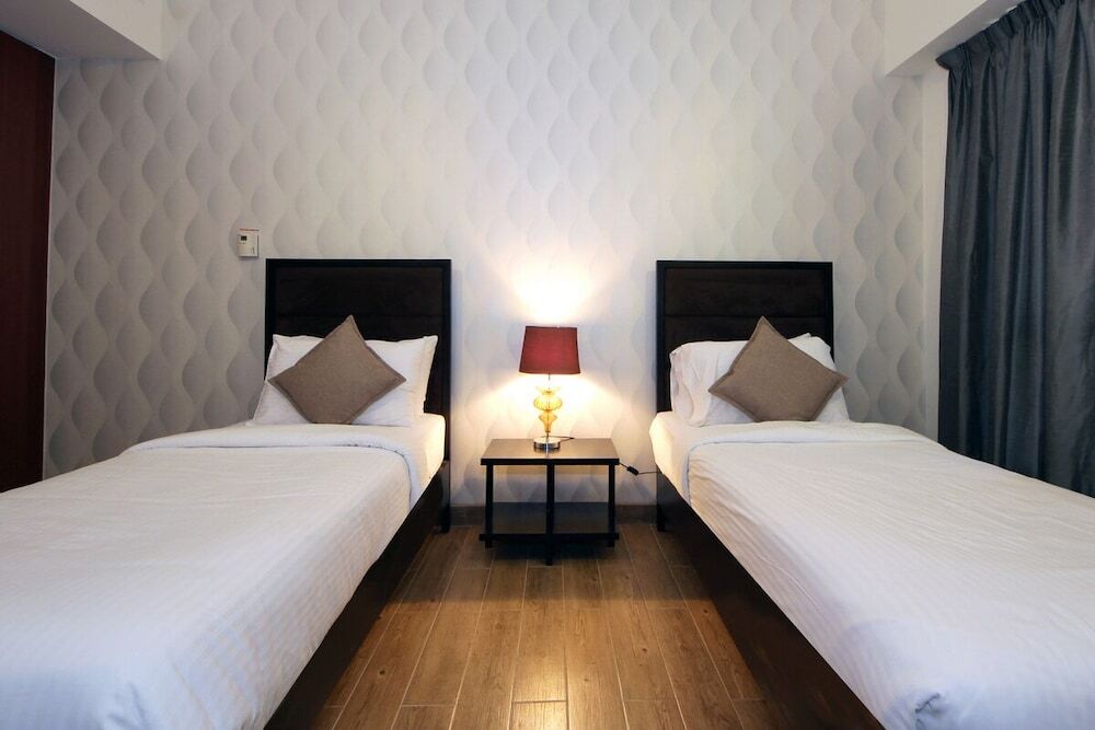 Дубай: City Nights JBR 4 bedroom sadaf 4