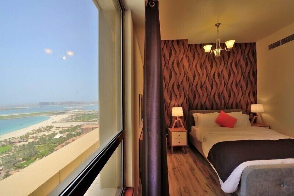 Дубай: City Nights JBR 4 bedroom sadaf 4
