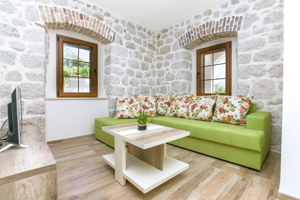 Котор: Apartments Mezini 11