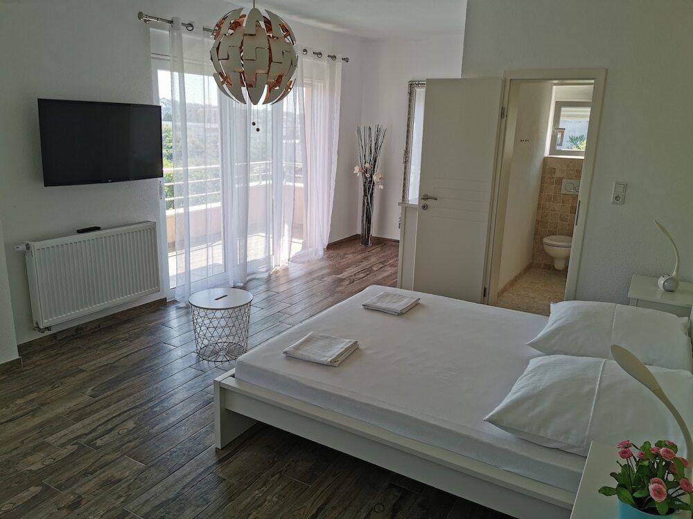 Ульцинь: Hotel Villa Jolyn