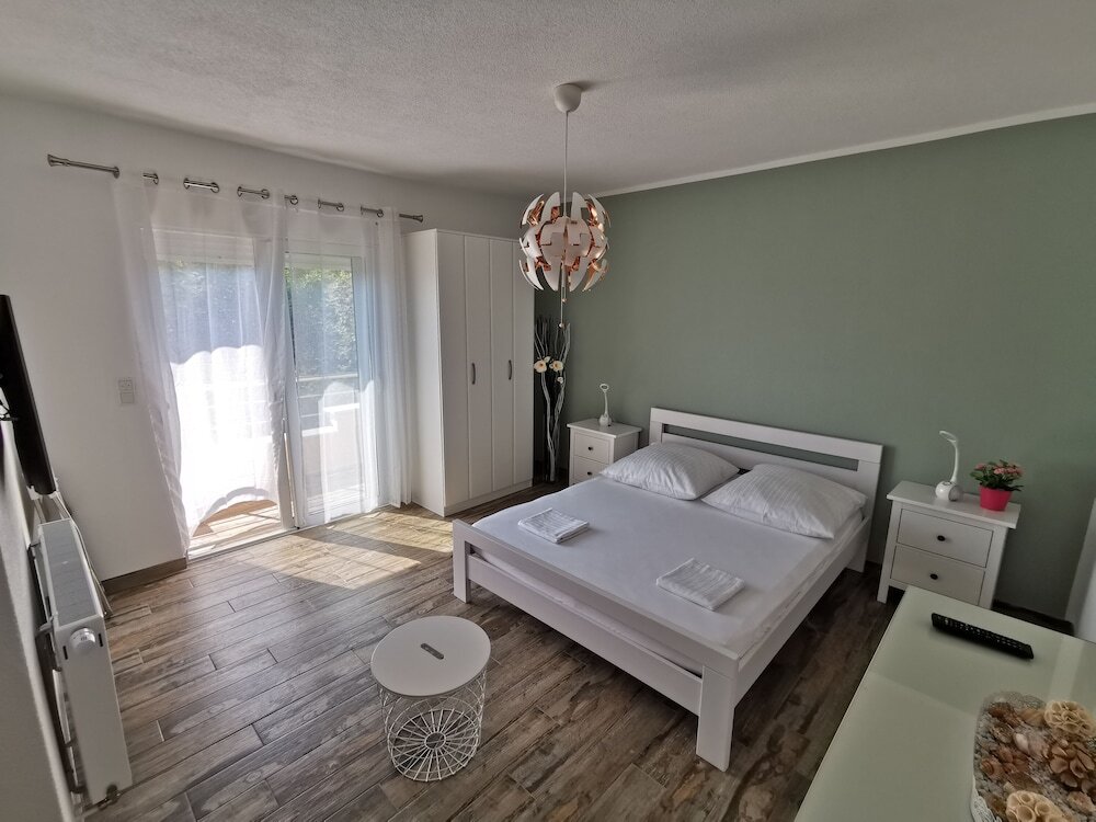 Ульцинь: Hotel Villa Jolyn