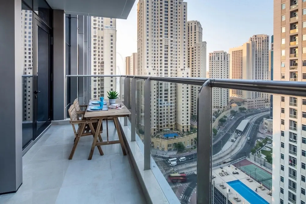 Дубай: Frank Porter Sparkle Tower