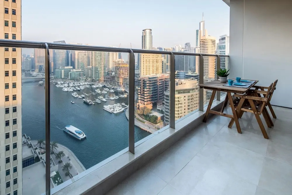 Дубай: Frank Porter Sparkle Tower