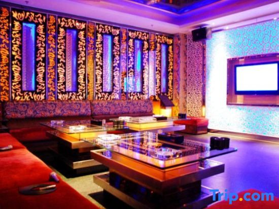 Дунгуань: Jianglong Hotel (Dongguan Houjie Wanda Plaza)