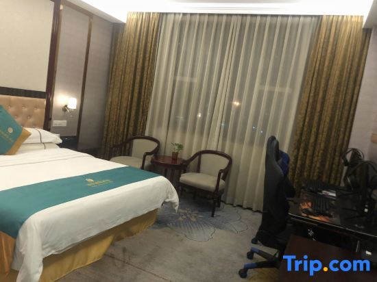 Дунгуань: Jianglong Hotel (Dongguan Houjie Wanda Plaza)