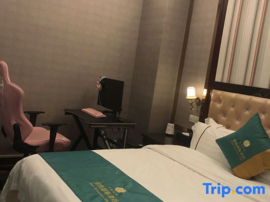 Дунгуань: Jianglong Hotel (Dongguan Houjie Wanda Plaza)