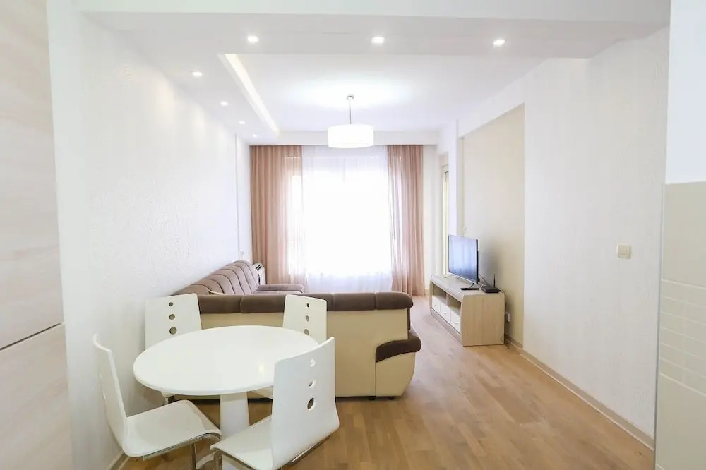 Будва: Apartment Status 3