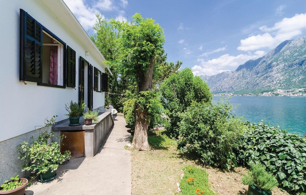 Доброта: Beautiful Home in Kotor With Wifi and 1 Bedrooms