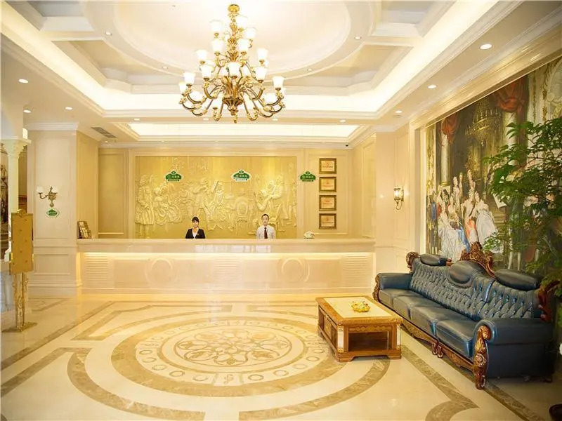 Чунцин: Vienna 3 Best Hotel Chongqing Tongliang Qianneng Building