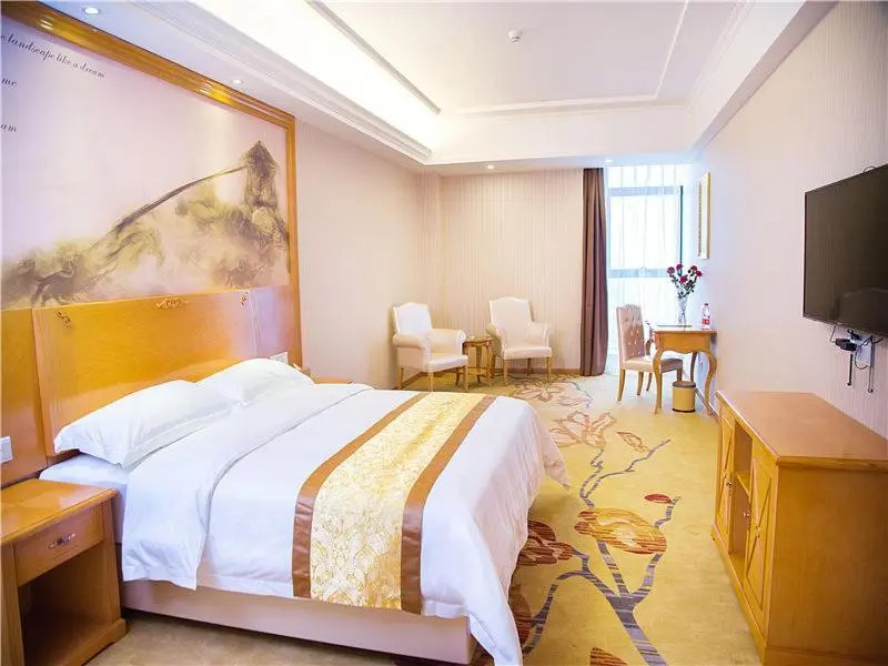 Чунцин: Vienna 3 Best Hotel Chongqing Tongliang Qianneng Building
