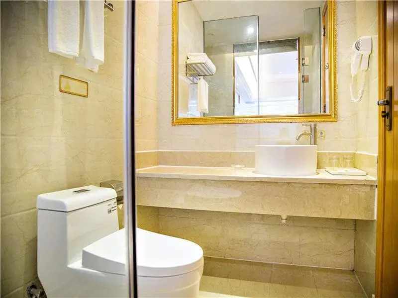 Чунцин: Vienna 3 Best Hotel Chongqing Tongliang Qianneng Building
