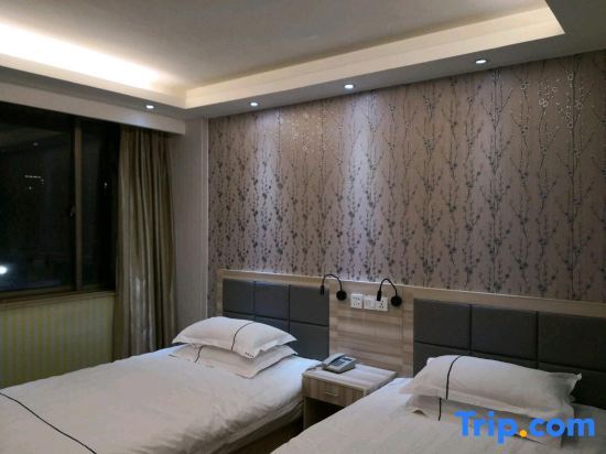 Тайчжоу: 0576 Business Hotel