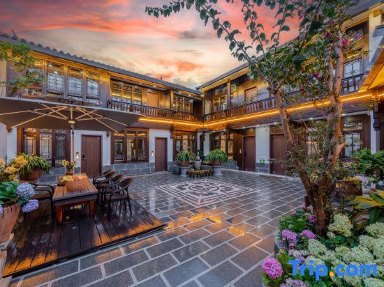Лицзян: Bashilai Inn (Lijiang Ancient City Mufu Branch)