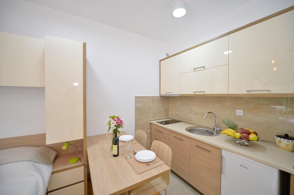 Котор: Apartments Posto Capitano 0202