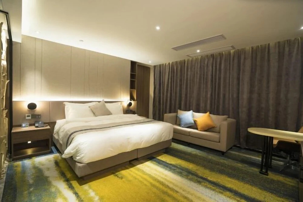 Янгиианг: Star Hyatt Smart Hotel