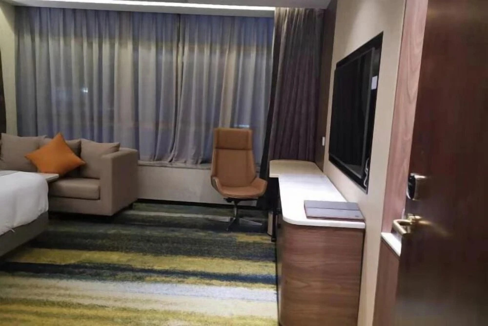 Янгиианг: Star Hyatt Smart Hotel
