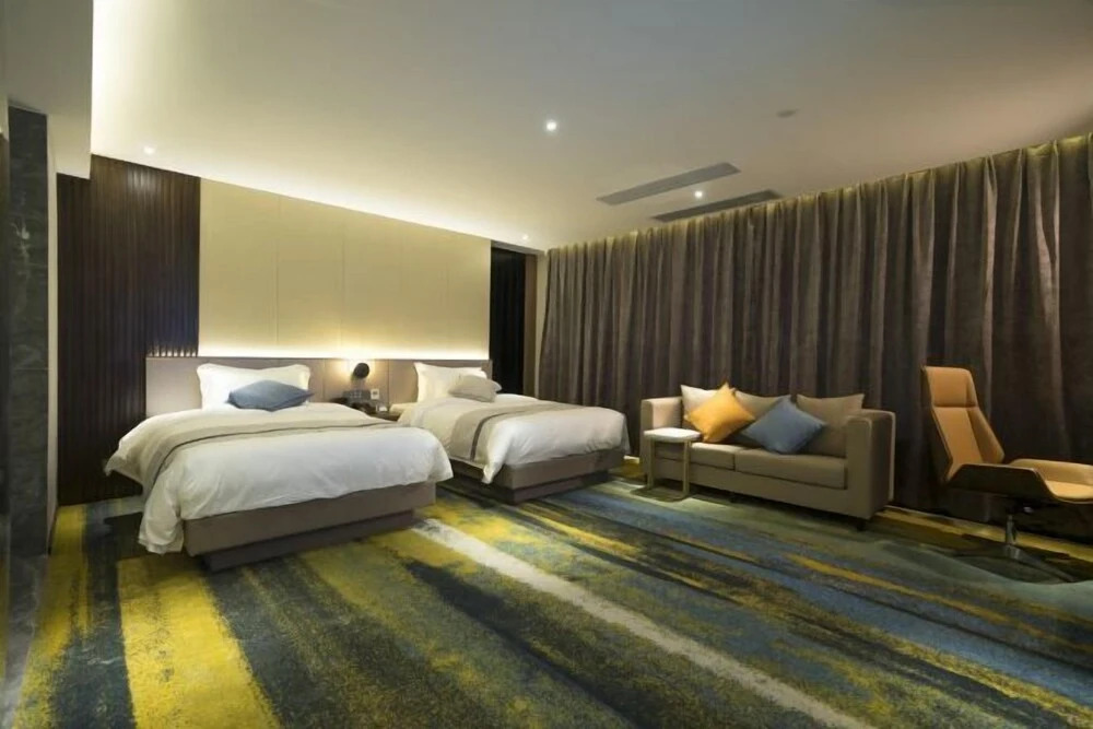 Янгиианг: Star Hyatt Smart Hotel