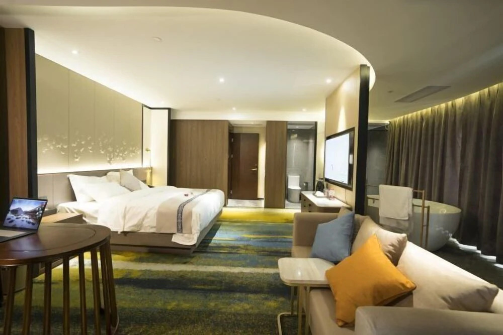 Янгиианг: Star Hyatt Smart Hotel