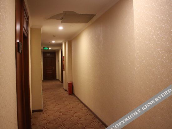 Лучжоу: Oyo Luzhou Huitong Hotel