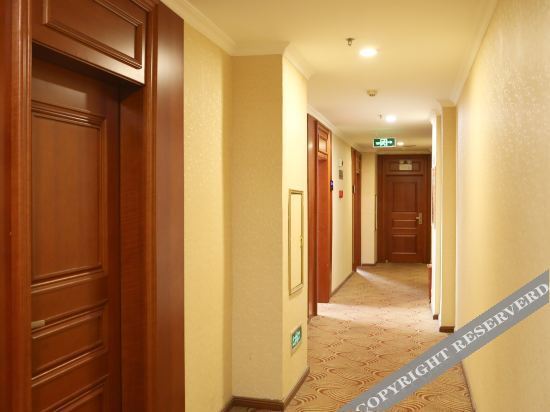 Лучжоу: Oyo Luzhou Huitong Hotel