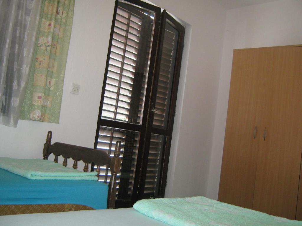 Крашичи: Apartments Ceca