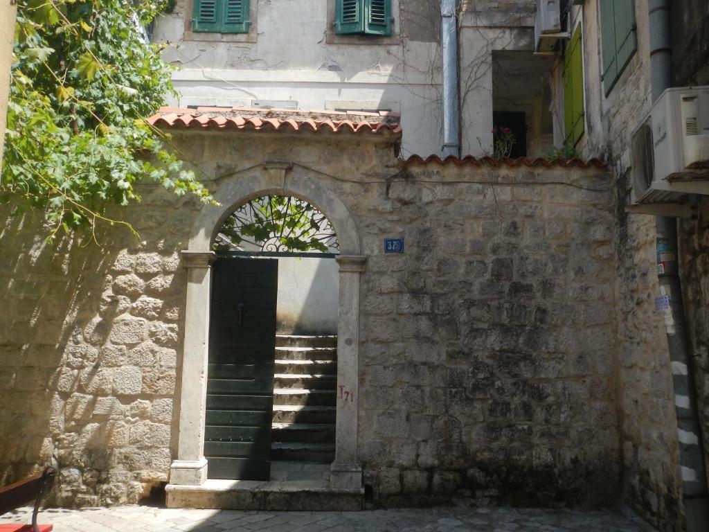 Charming apartment in Kotor — фото 1