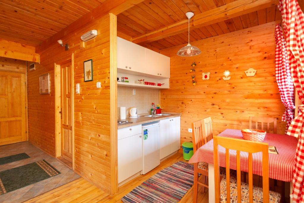 Жабляк: Family lux Apartments