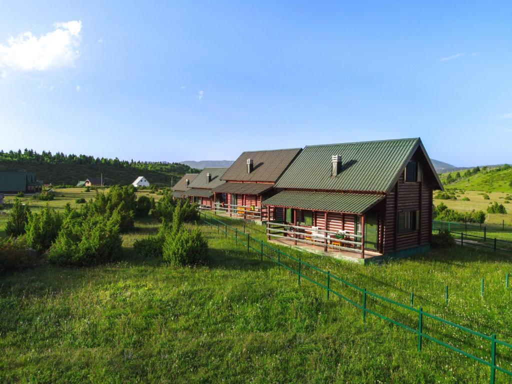 Жабляк: Family lux Apartments