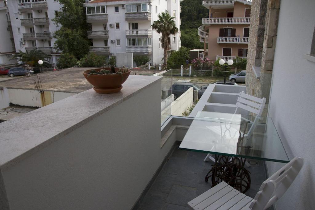 Сутоморе: Apartments Brežanin