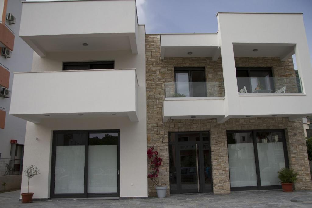 Сутоморе: Apartments Brežanin