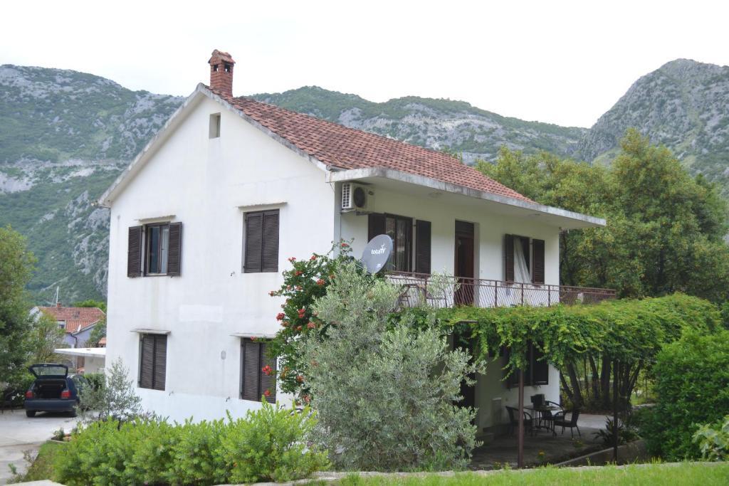 Рисан: Apartments Niković