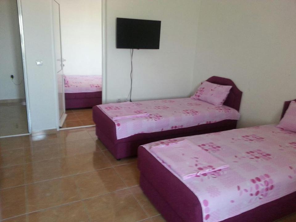 Ульцинь: Apartments Dukat
