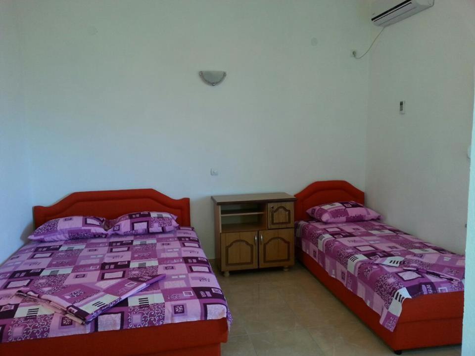 Ульцинь: Apartments Dukat
