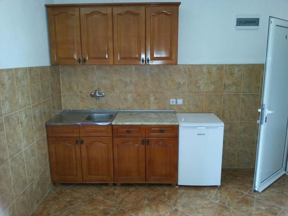 Ульцинь: Apartments Dukat