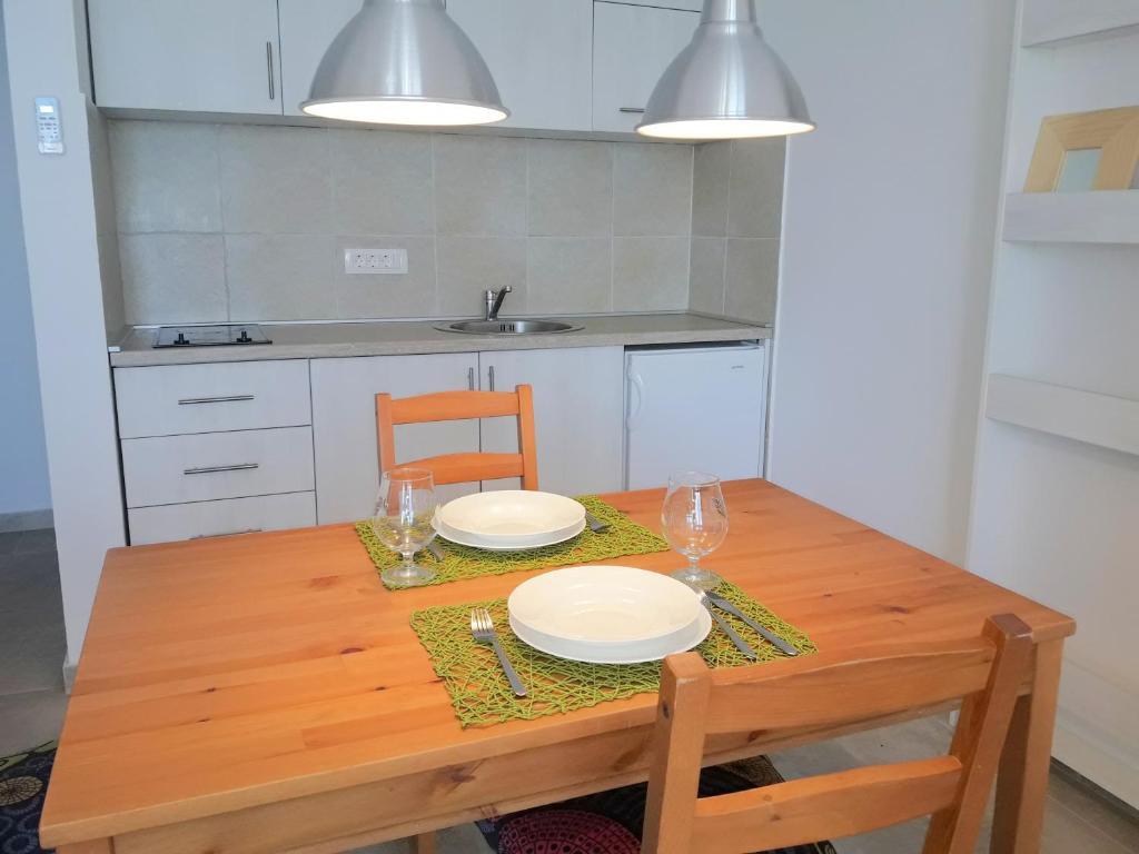 Сутоморе: Two Palms Apartment